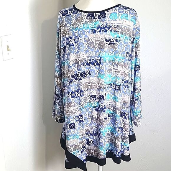 Fashion Caribe Blues & Teal Swing Tunic Top with Black Trim, Size 2X - Picture 7 of 10